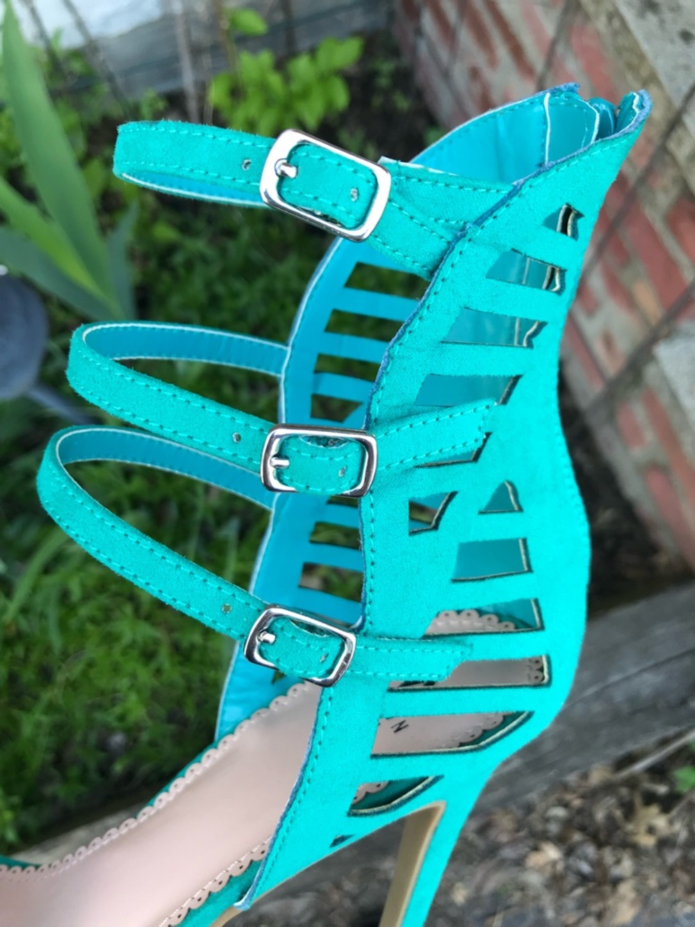 MADISON Teal Cage 3 Buckle Faux Suede Stiletto Open Toe Heels Size 9 - Picture 11 of 16